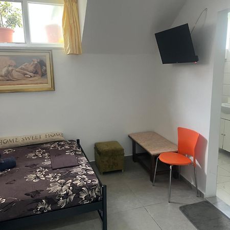 Centrally Located Private Rooms Heraklion  ภายนอก รูปภาพ